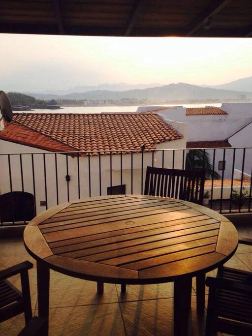 La Terraza. The Terrace.