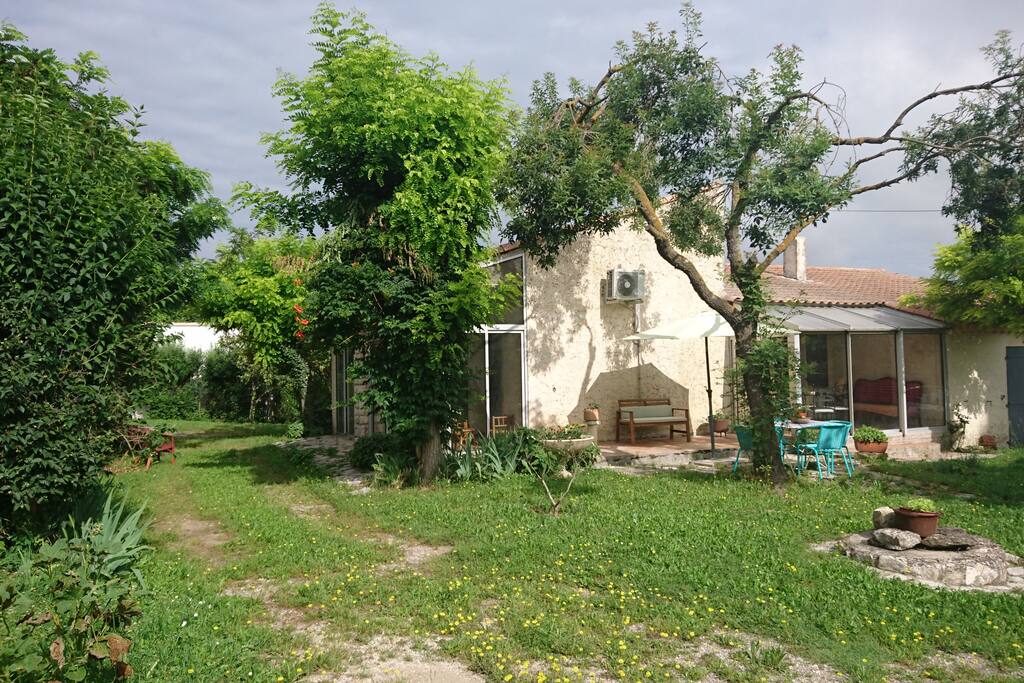 jardin cote maison