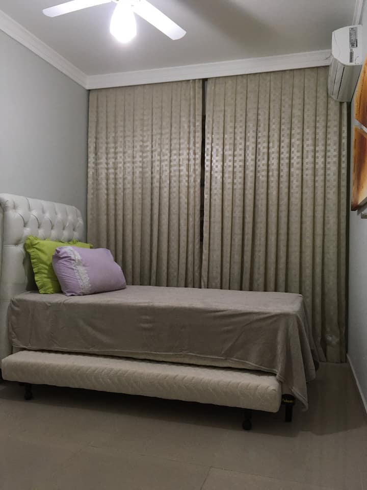 غرفة النوم 2