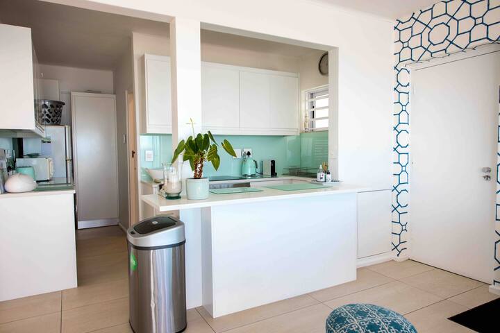 Clifton 1st, Beachfront Bliss gallery image 5