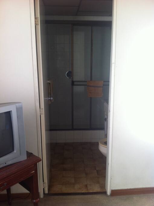 Baño de la Alcoba principal