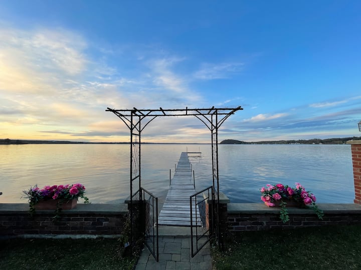 Saratoga Lake Vacation Rentals & Homes New York, United States Airbnb