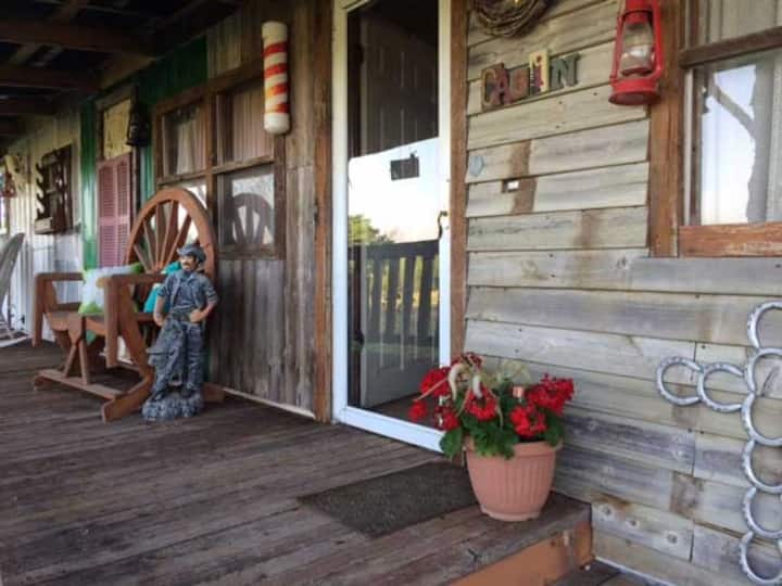 Heartland Ranch, near Topeka, Kansas Farm stays for Rent in Wakarusa