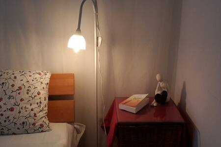 Zi in 2-ZW/Doppelbett/Nähe Campus/Kliniken/City