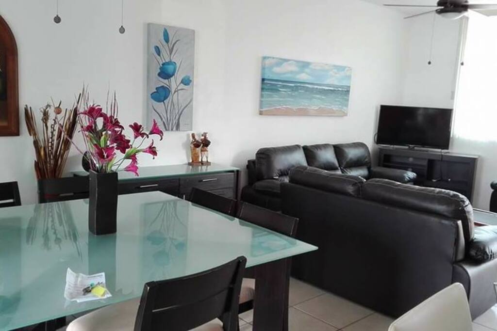 sala y comedor de la casa