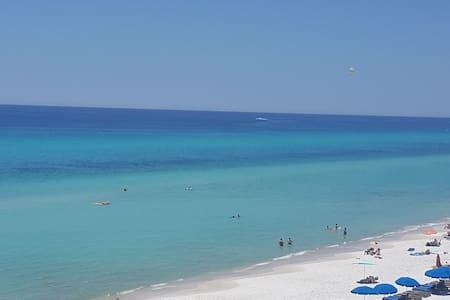 Cool, Beach Pad On The BEACH!!