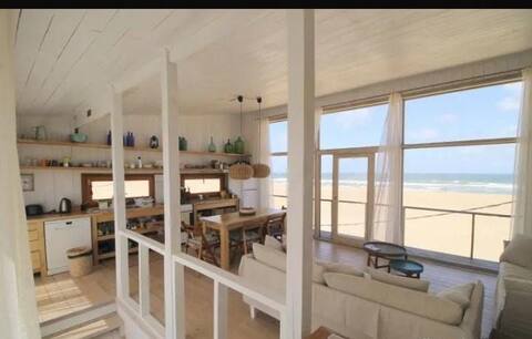 Beach house!!!!! Amazing Views, Dreamy