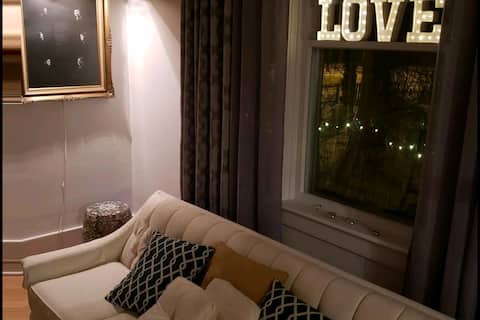 Everyone Loves Bedford Hill!  Nxt 2 DT