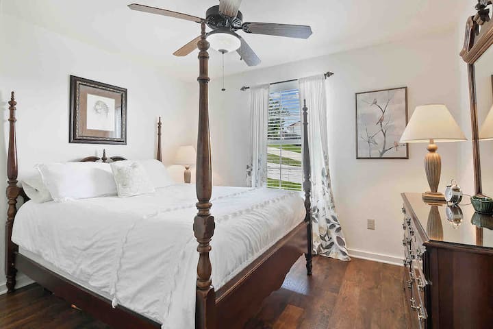 Спалня с двойно легло