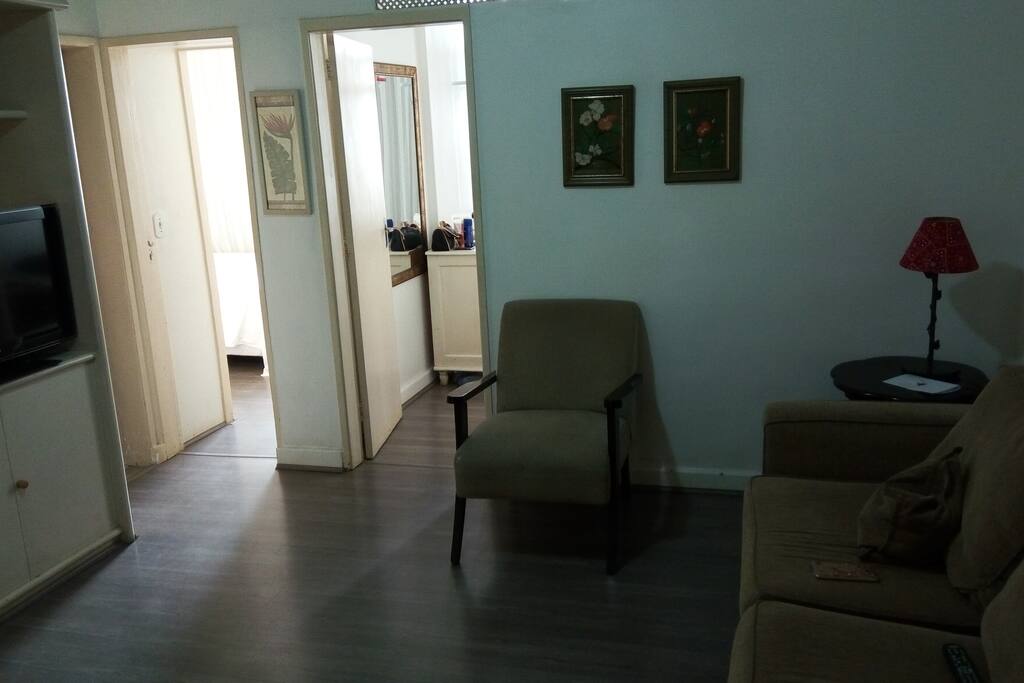Room - Sala e 2 Quartos