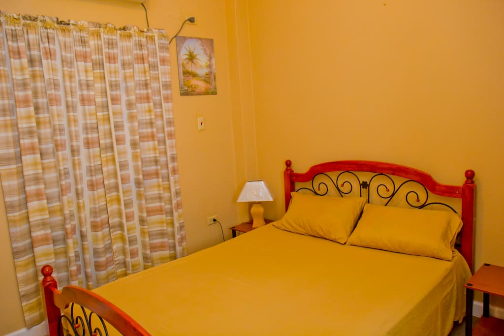 Bedroom 1,2
and Extra Queen Bed