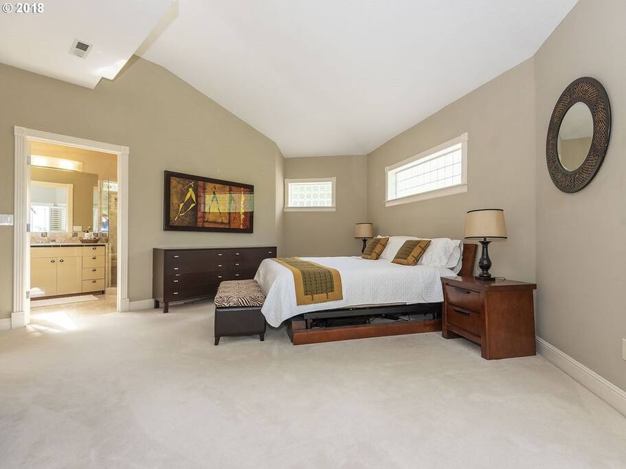 King size adjustable bed /private bath