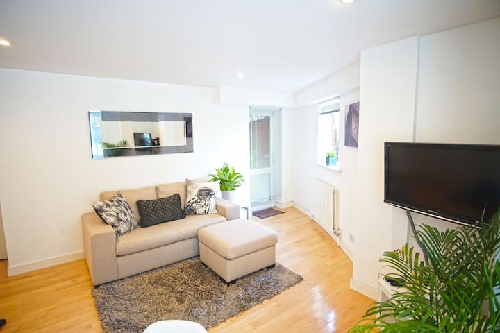 Corporate Stays managed Airbnb listing 3