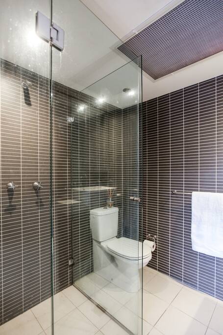Ensuite bathroom