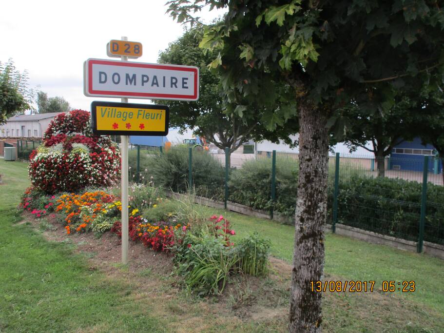 entrée village