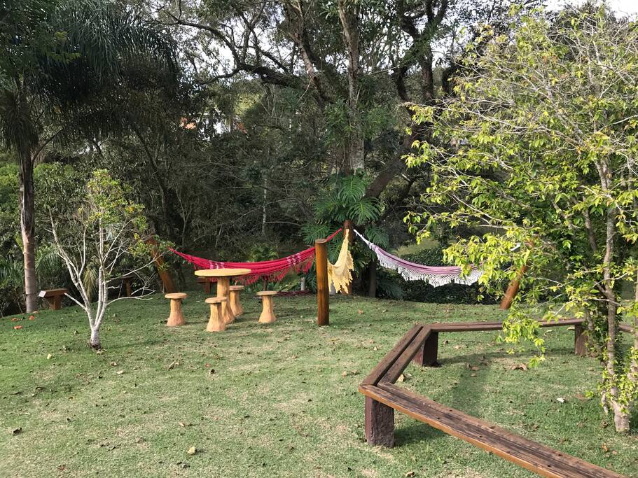 Você,a cascata e muitos pássaros....