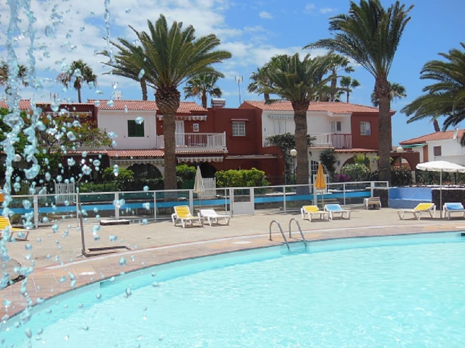 Lower pool (eco-saltwater), sun terrace and poolside bar (seasonal opening)