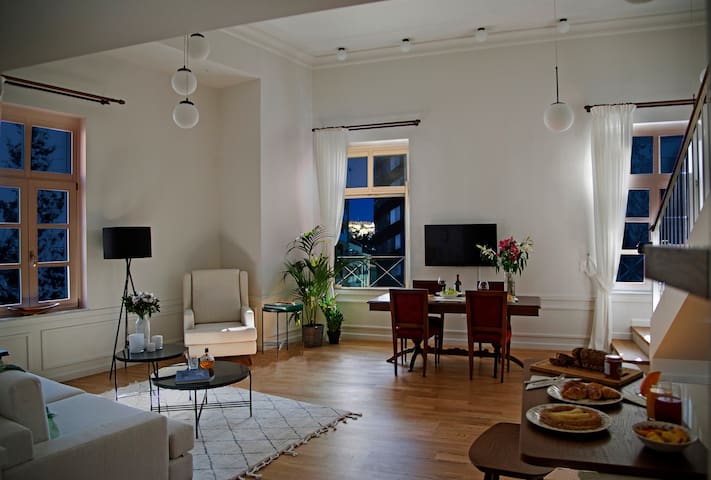 Notos | 3BDR Suite Acropolis View | 4 Streets