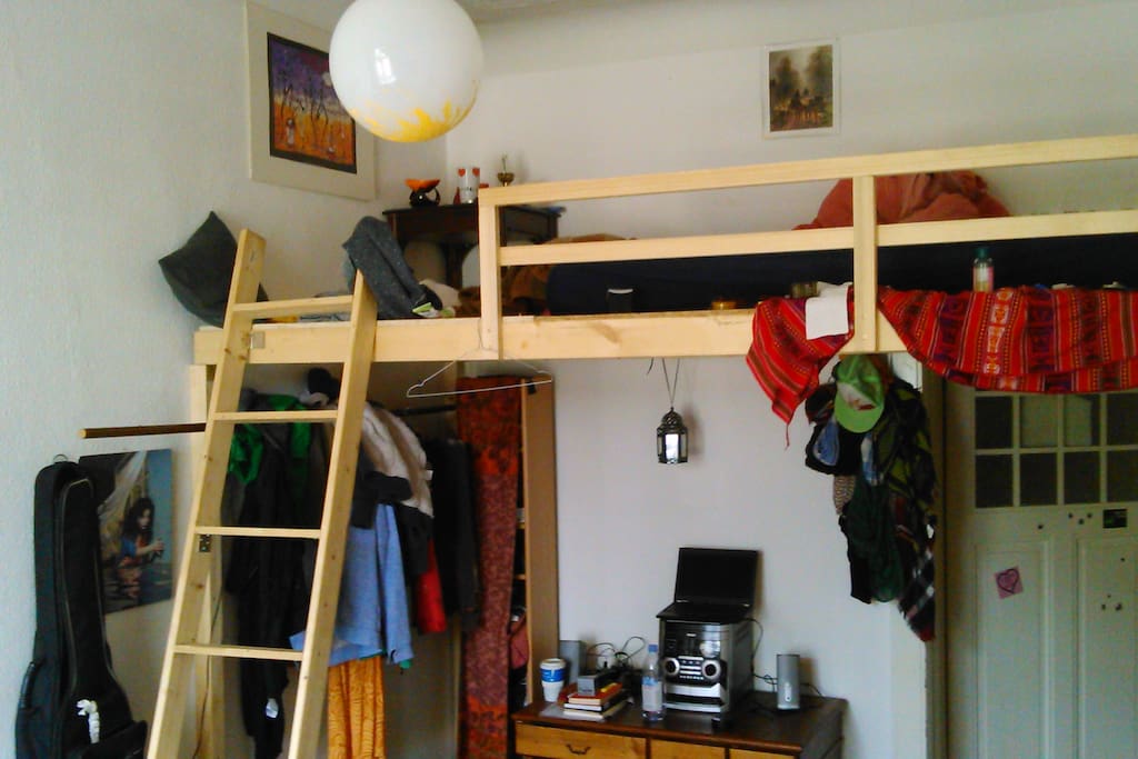 mein sehr stabiles hochbett mit platz für 2