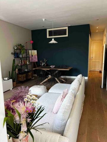 Cosy and modern furnished apartment with a balcony gallery image 2