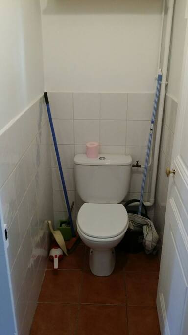 Toilettes séparés (c'est important !)