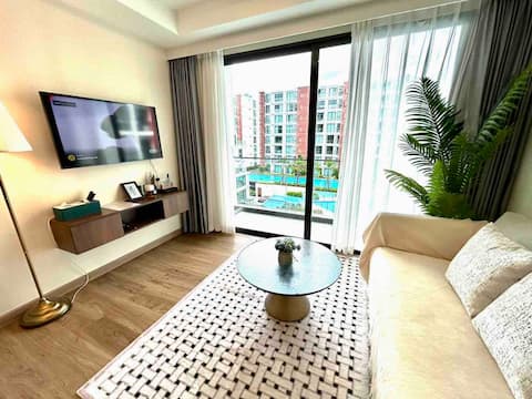 Pool View/Big 2 Bedroom/Big Terrace/Near Central Festival/Cooking Allowed/Free Gym/24 Hour Security 