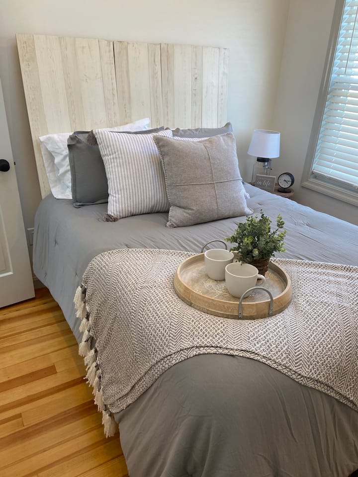Full bedroom 