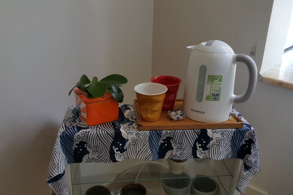 Tea & Coffee making facilities