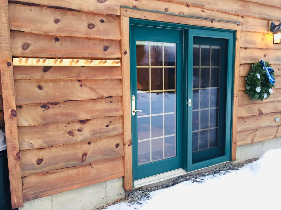 Private Entrance with Ski Rack