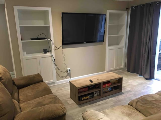 Private room (access amenities & nature preserve)