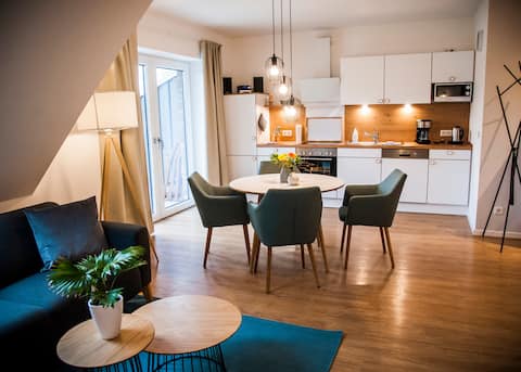 "Schmaler Luzin" attic apartment with balcony