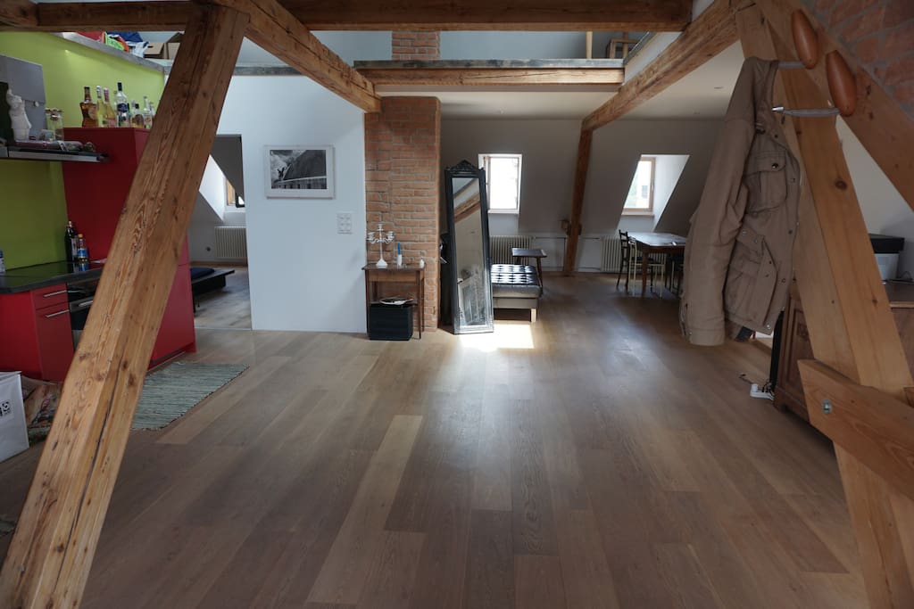Open kitchen/livingroom