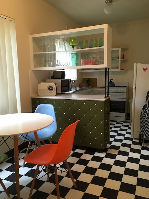 Kitchen/dining - we've just renewed the floor covering!