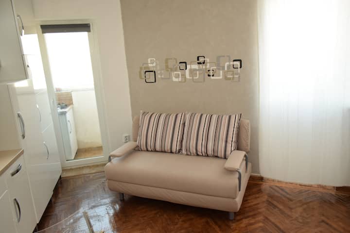 سرير الأريكة الكبير! 