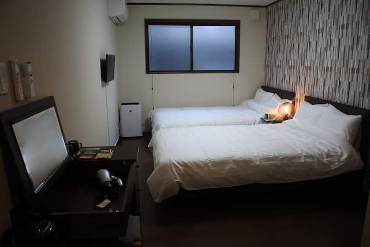 Stay & Cafe Ocean 2　Wi-fi完備　綺麗なお部屋　グループ旅行に最適な宿です - 対馬市