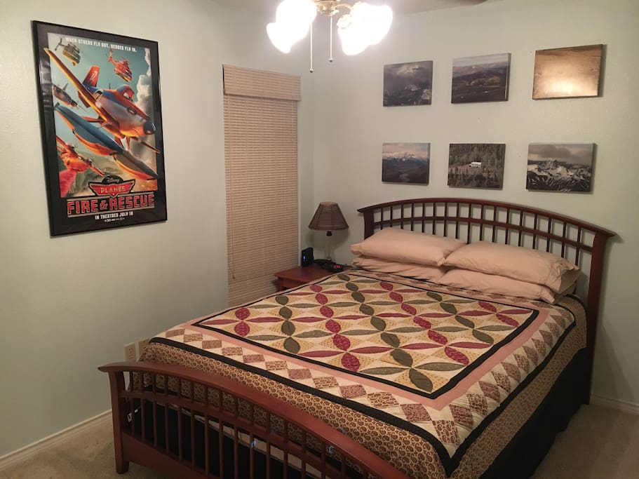 Guest bedroom
