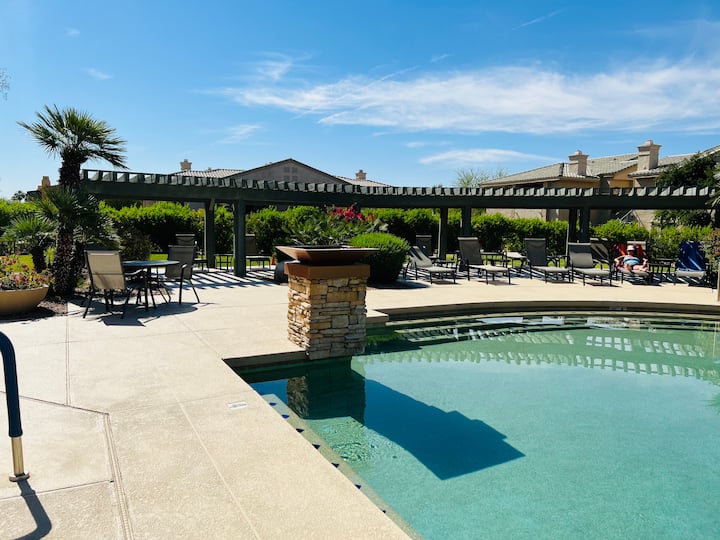 South Mountain Condo Escape Condominiums for Rent in Phoenix, Arizona