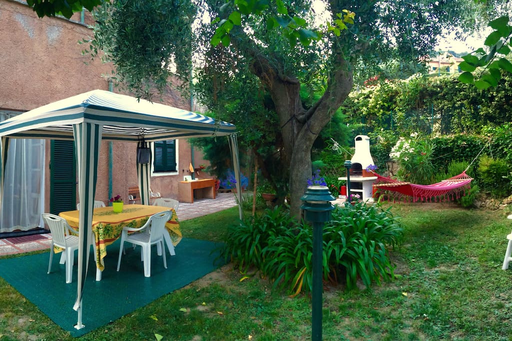 Giardino
Parte laterale