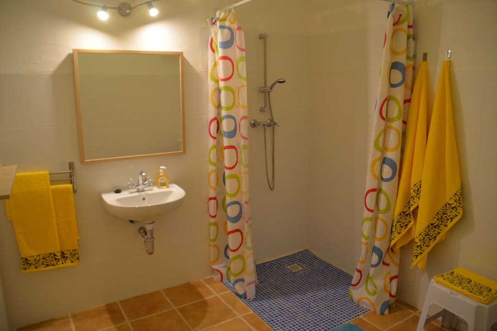 Baño habitación Galán
