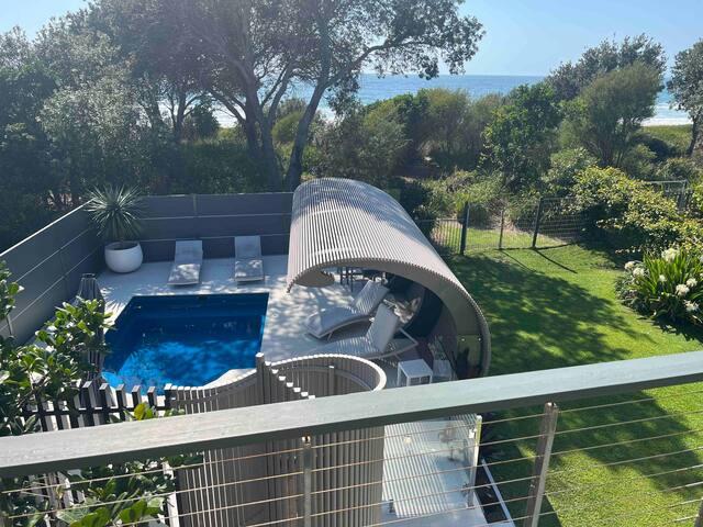 Black Diamond Absolute beach front