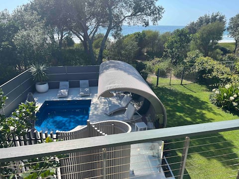 Black Diamond Absolute beach front