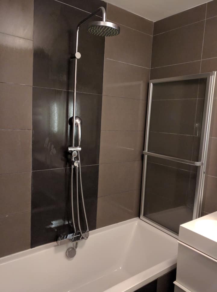 10 Best Airbnb Vacation Rentals In Clichy, France Updated 2024 Trip101