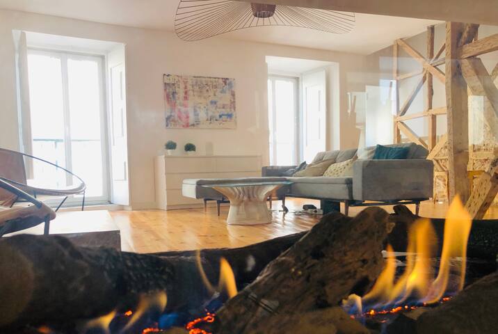 Stunning duplex rooftop central Lisbon gallery image 5