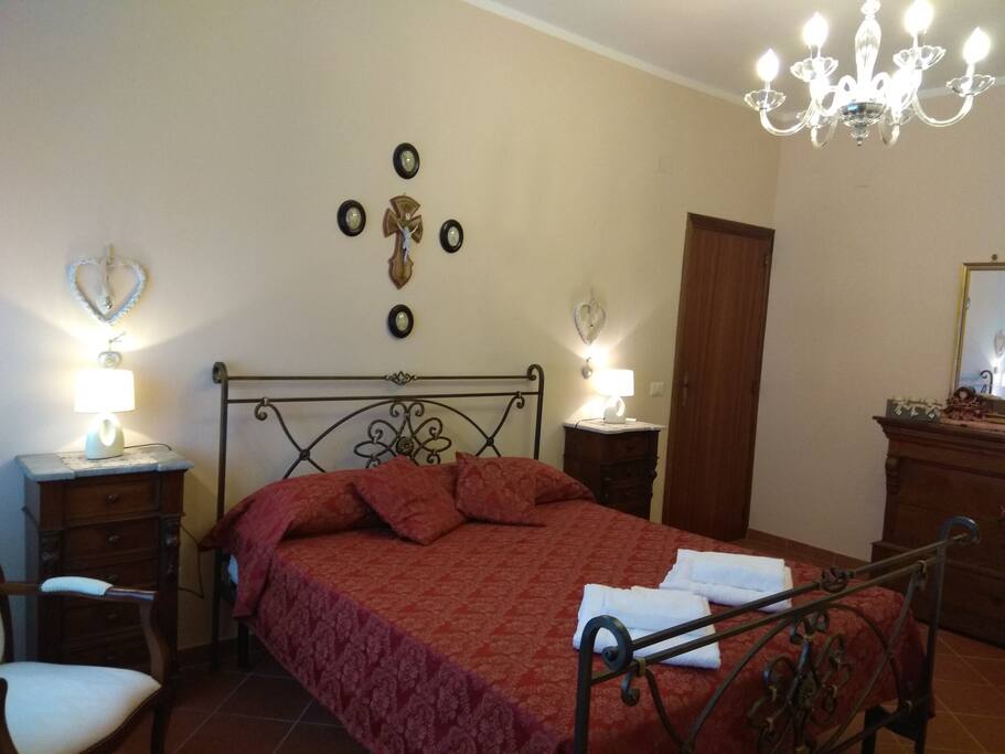 Stanza da letto matrimoniale