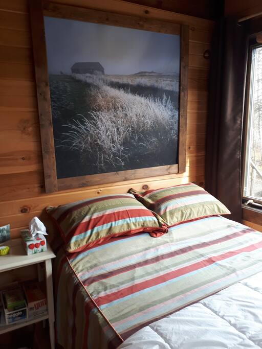 Chambre au rez de chaussée avec lit double