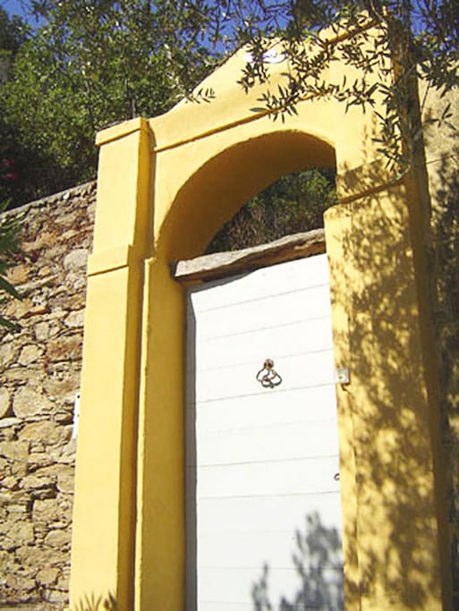 L'Entrée.