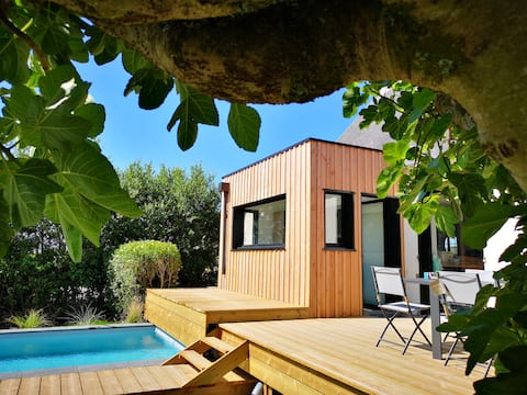 Close to outdoor beaches-pool- 8/10 pers