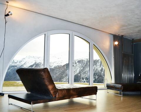 Panoramic design loft