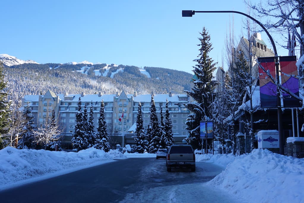 The Glacier Lodge is on the right. Walk to the bottom of Blackcomb.
