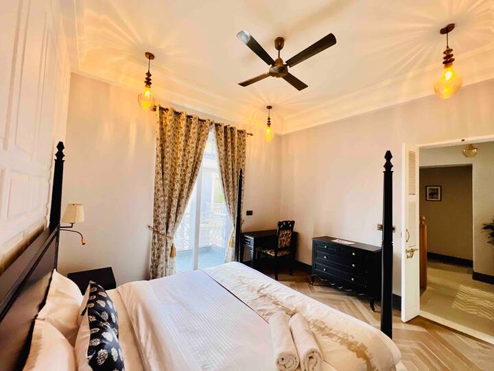 Bedroom 1 image 3